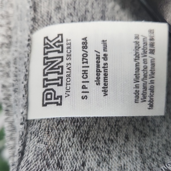 VS PINK Why Am I Out Of Bed Sleep Tee - Picture 8 of 9